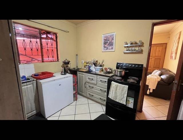 2 BEDROOM HOUSE FOR SALE IN ROODEKOP